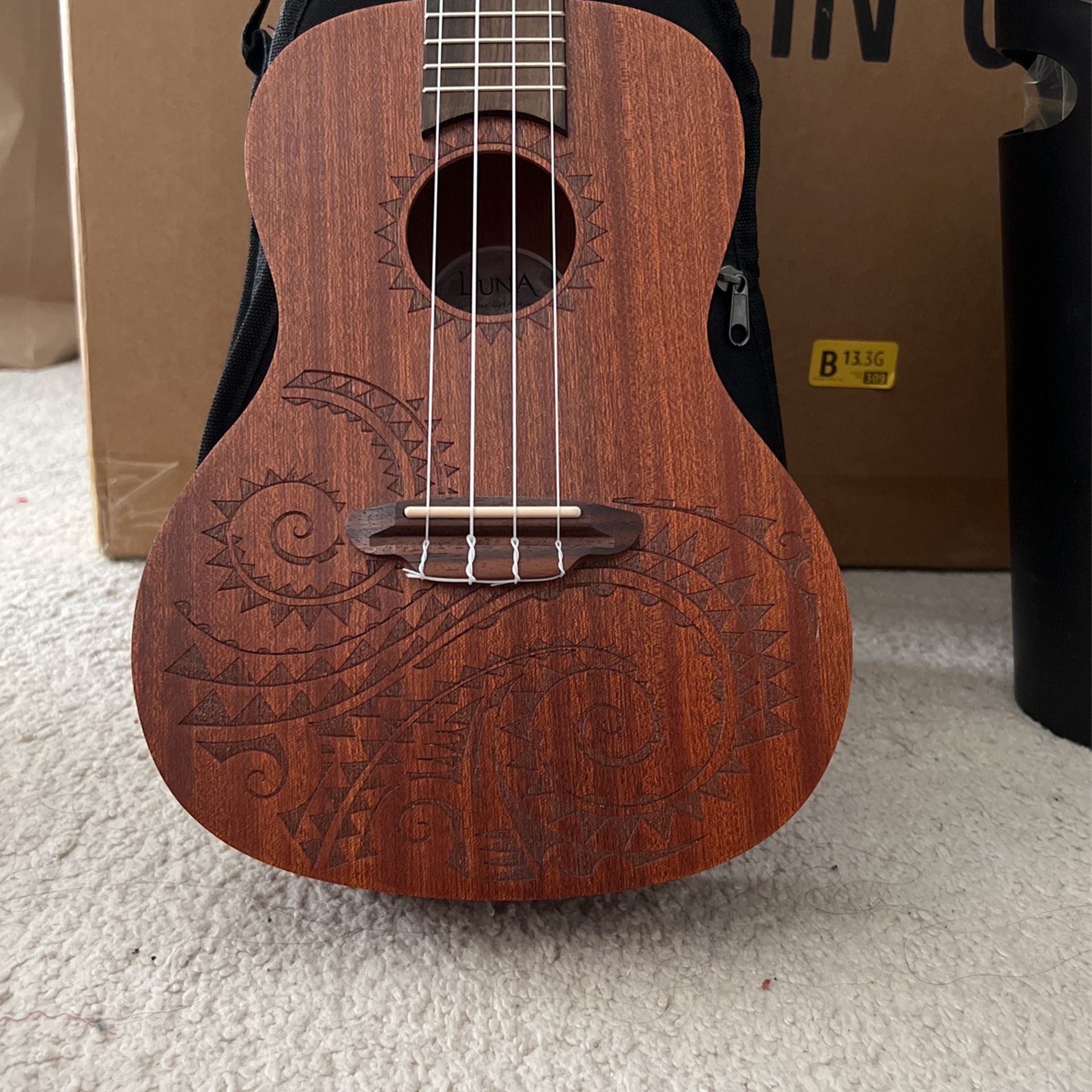 Luna Ukulele