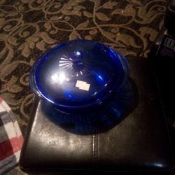 Pyrex 2qt.Bow Lid.