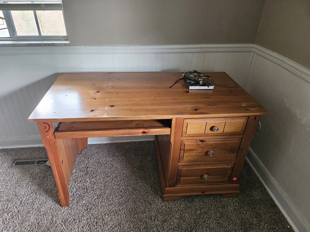 Nice Offcie Desk