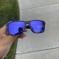 Oakley’s HOLBROK MIX 