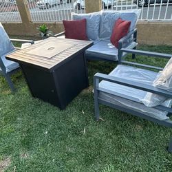 Brand New Patio Outdoor  Furniture Set With Fire Pit 