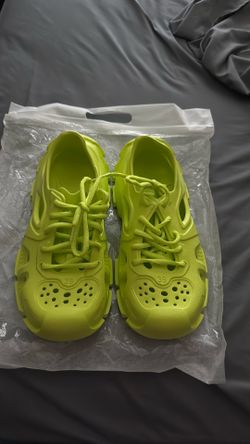 Slip on shoes