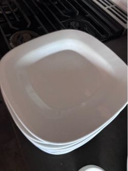 Square white plate set