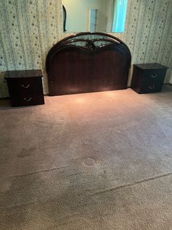 Queen bedroom set