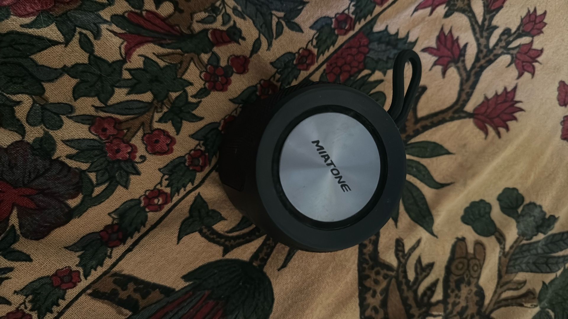 Maitone Portable Bluetooth Speaker