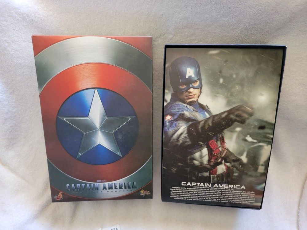 HOT TOYS CAPTAIN AMERICA FIRST AVENGER 1/6 SCALE FIGURE WITH BOX  MISSING RIFLE AND STAND