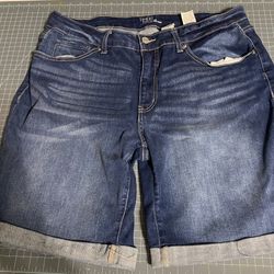 Women’s Shorts-size 16
