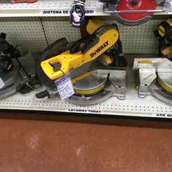 Compoundn Saw Dewalt