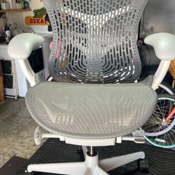 Office Chair Herman Miller( San Diego)