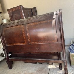 Queen Bedroom Set