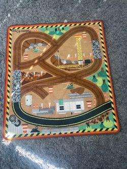 Kids racetrack rug