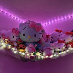 HELLO KITTY PLUSHIES FOR SALE 