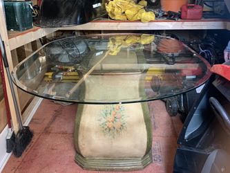 Dinnig Table