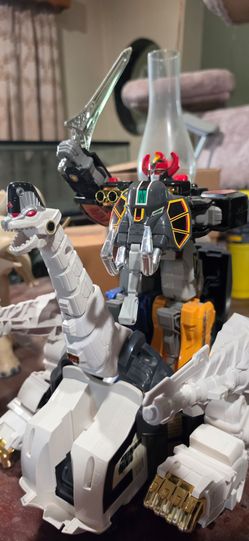 Mighty Morphinh Power Rangers Megazord and Titanosaur