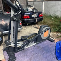 ProForm Epic 1200 Pro Elliptical Exercise Work Out