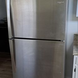 Top Freezer Refrigerator!! 