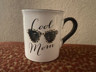 Great Mother’s Day Gift: “Cool Mom” Coffee Mug