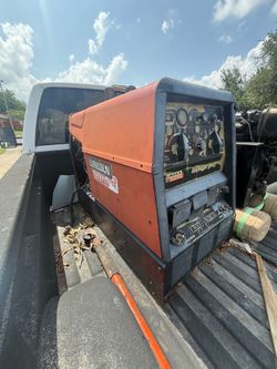 Lincoln Electric Ranger 8 Welder / Generator – Runs Great