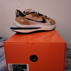 Nike Vaporwaffle Sacai - Size 11.5 Mens - (DS)