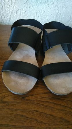 Target sandals size 8