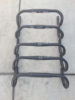 Four Road bars . Two FSA 4 x butted AL 7050, two Fire Cannondale 6061 butted alloy , in great condition!