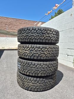 NEW LT17" kumho road venture tires