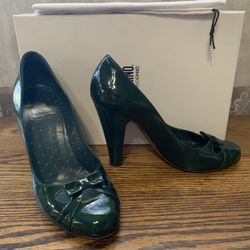 Moschino Cheap & Chic 6.5 Dark Verde Green Patent Leather Heels Pumps Shoes
