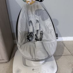 MamaRoo Multi-Motion Baby Swing –