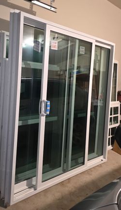 Sliding patio door 80x72 vinyl vidrio templado $699