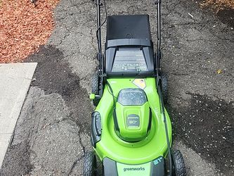 Greenworks ” Electric Lawn Mower – Battery & Charger