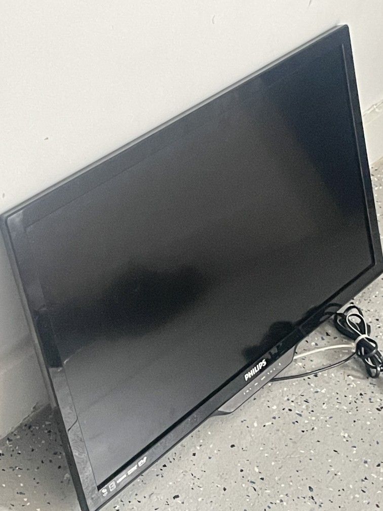 Phillips 32 In TV