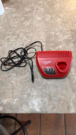 Milwaukee 12v charger