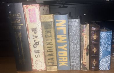 $38-MIX LOT OF 8 VINTAGE HOLLOWED OUT/ STASH BOX DECORATIVE BOOKS