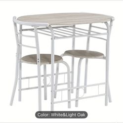 Small dinner table and 2 chairs