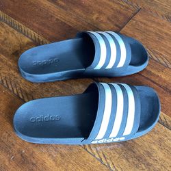 Adidas Slides: Unisex Youth Size 6
