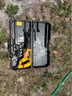 DeWalt 10-Amp corded reciprocating saw