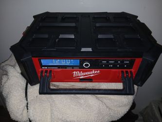 Milwaukee Radio  Packout