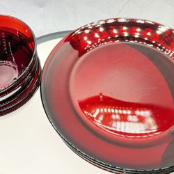 (5) Plates & (5) Bowls of Vintage  Luminarc Arcoroc Glass Ruby Red 10” Dinner Plates & 5” fruit bowls. Made in France. Great Condition. 