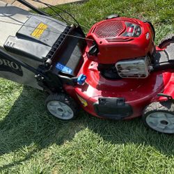 TORO RECYCLER AWD SELF PROPELLED LAWN MOWER