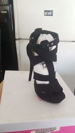 Lady heels