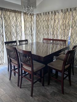 Wood Dinning Room Table Seats 8 Good Used Condition