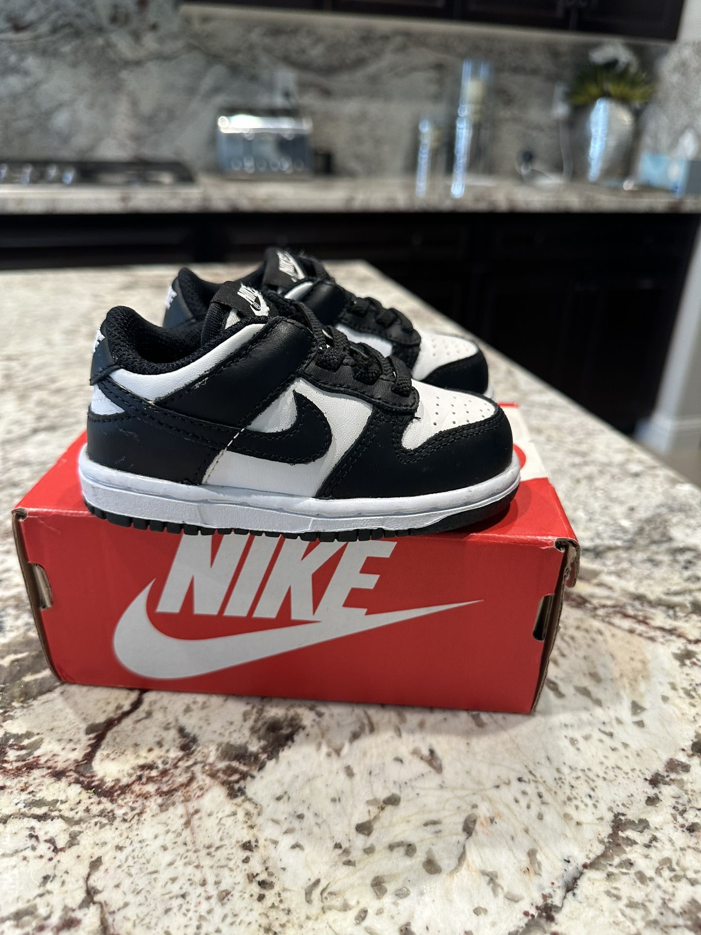 Nike Dunk Low White Black Panda Toddler Size 6c CW1589 100