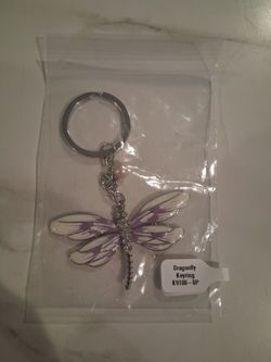 Purple pearl dragonfly keychain