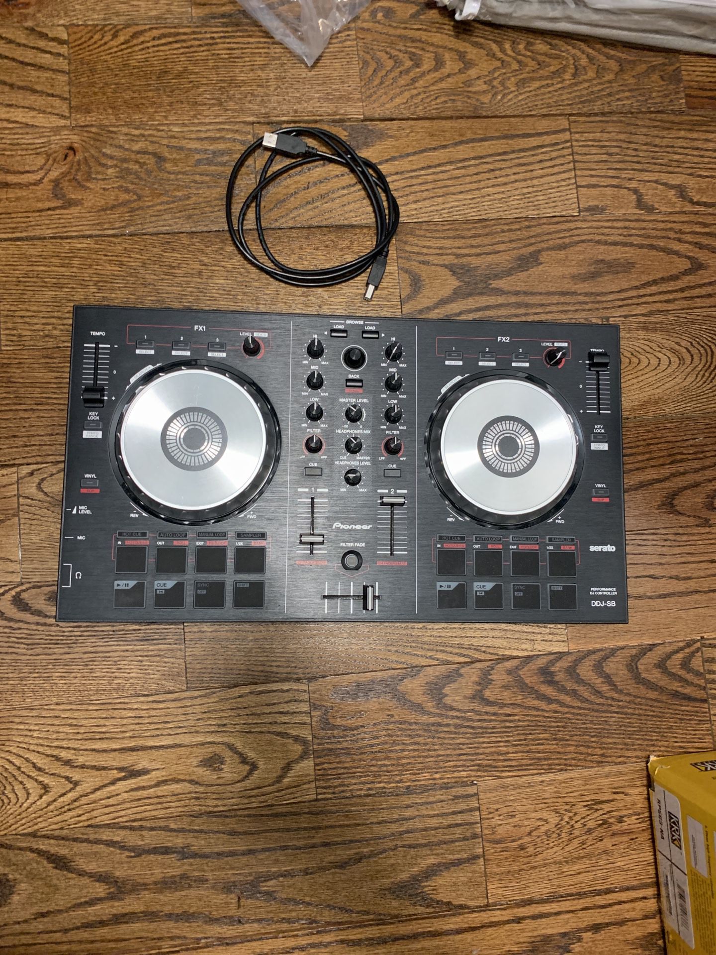 Pioneer DDJ-SB DJ Controller