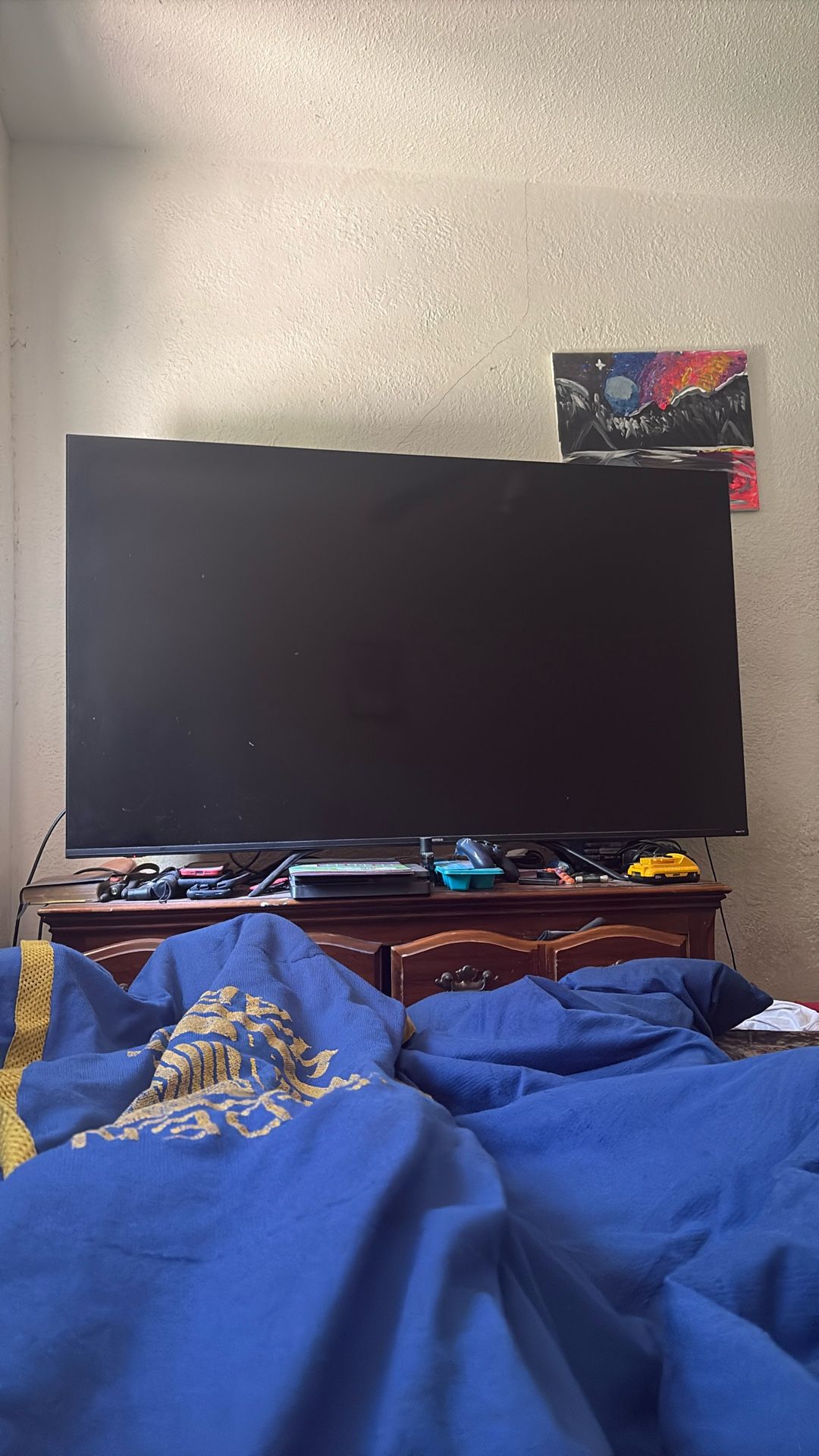 75in Flatscreen Roku Tv