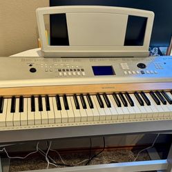 Yamaha YPG-625 Portable Grand Digital Keyboard