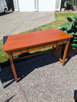 Wood desk