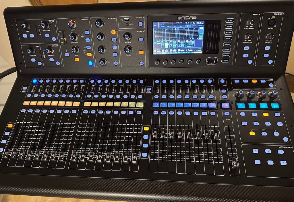 Midas-M32 Live-Console