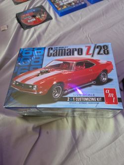 Sealed AMT '68 Chevy Camaro Z/28 1/25 Scale Model Kit - 2 in 1