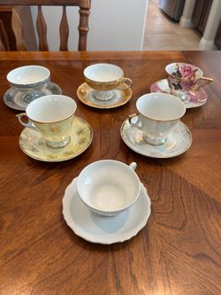 Vintage Lusterware 18 piece teacup set
